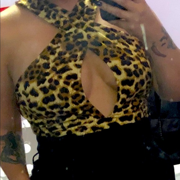 Open front leopard top - Picture 3 of 4